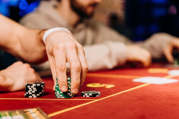 Live table experience Player seated at AduQ table on ks0303